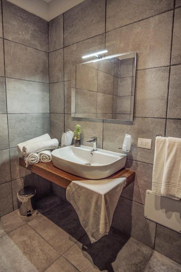 Chalet Lago Таверна Екстер'єр фото