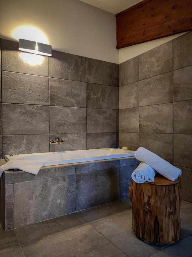 Chalet Lago Таверна Екстер'єр фото