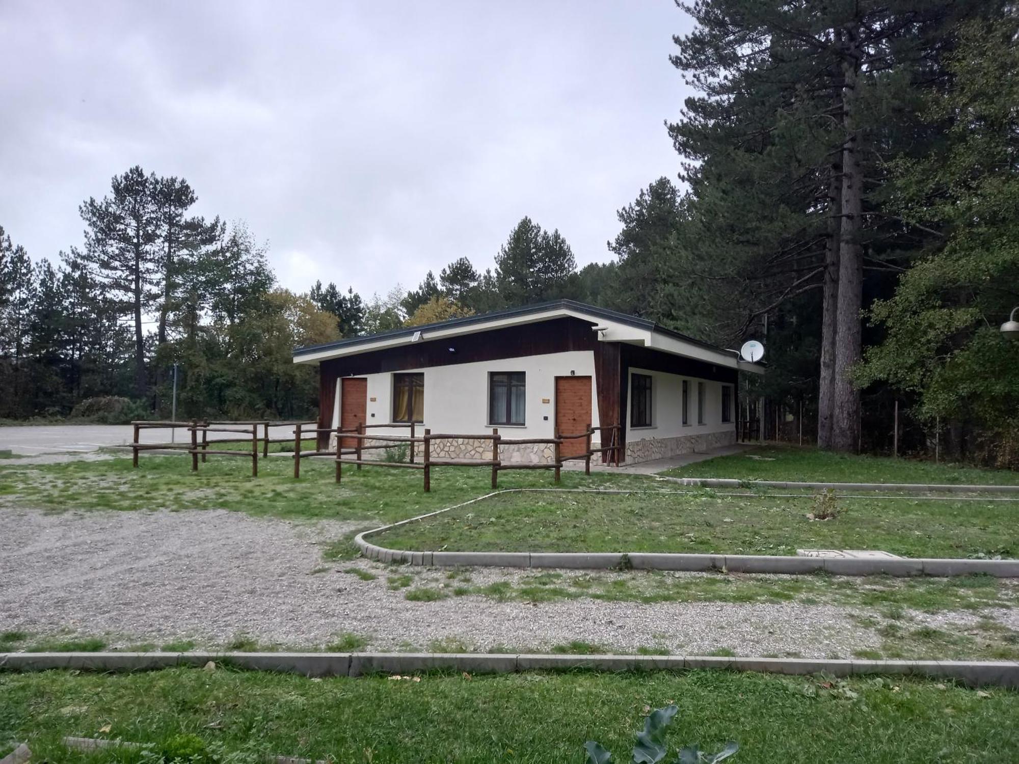 Chalet Lago Таверна Екстер'єр фото